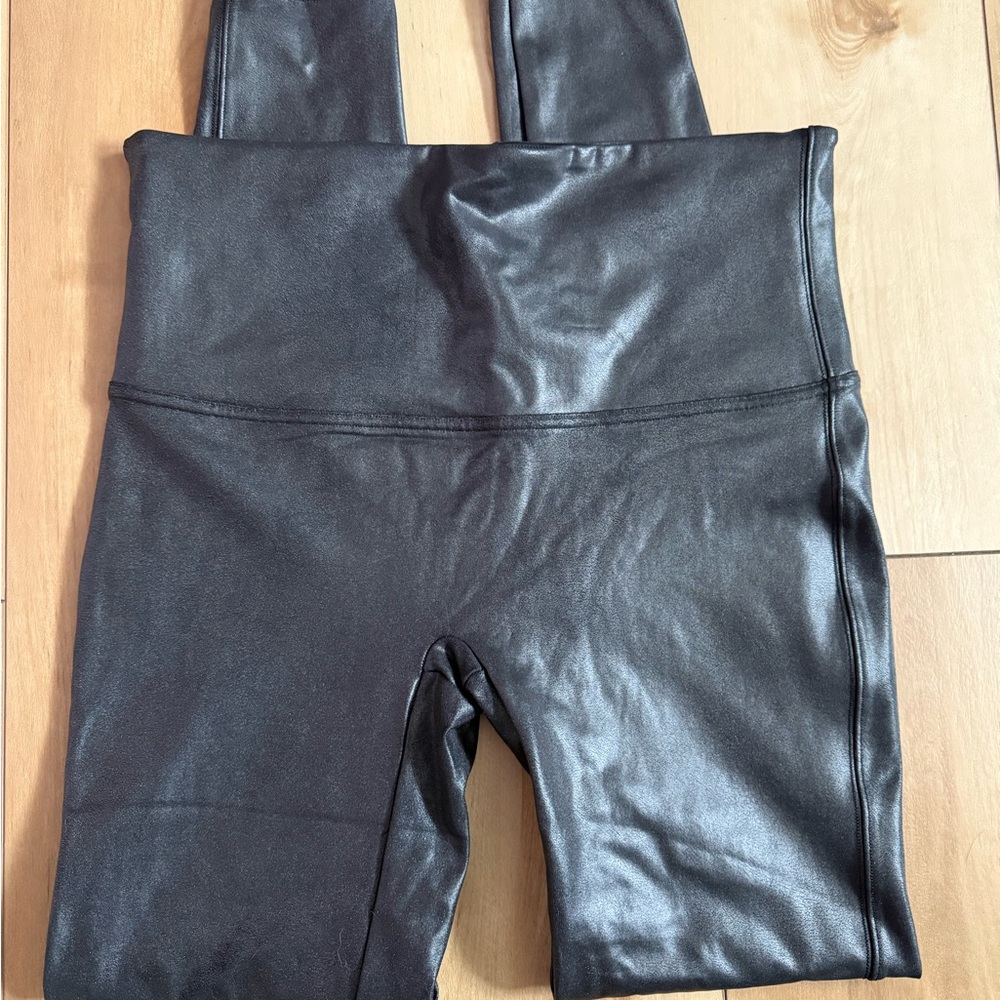 SPANX Women’s Faux Leather Leggings